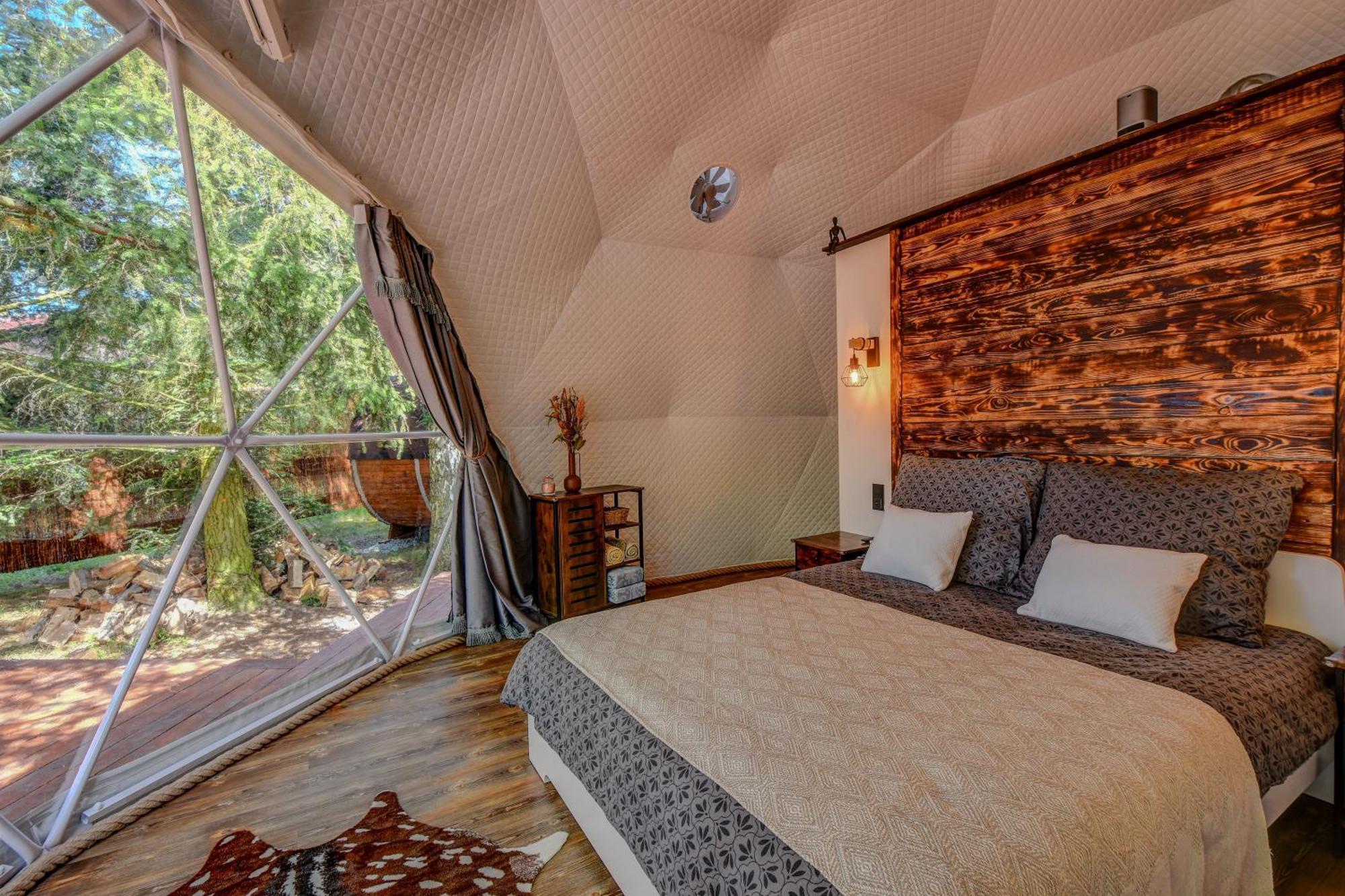 Tiche Misto Glamping Hotel Slapy  Exterior photo